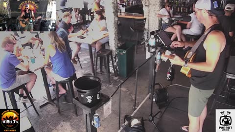 LIVE Music Everyday!