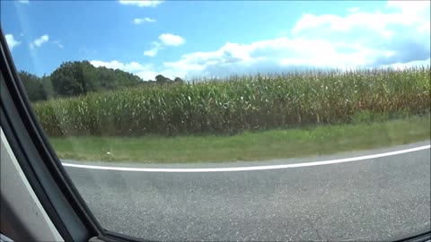 DE IS FLAT AND BORING AND FULL OF FUCKING CORNFEILDS