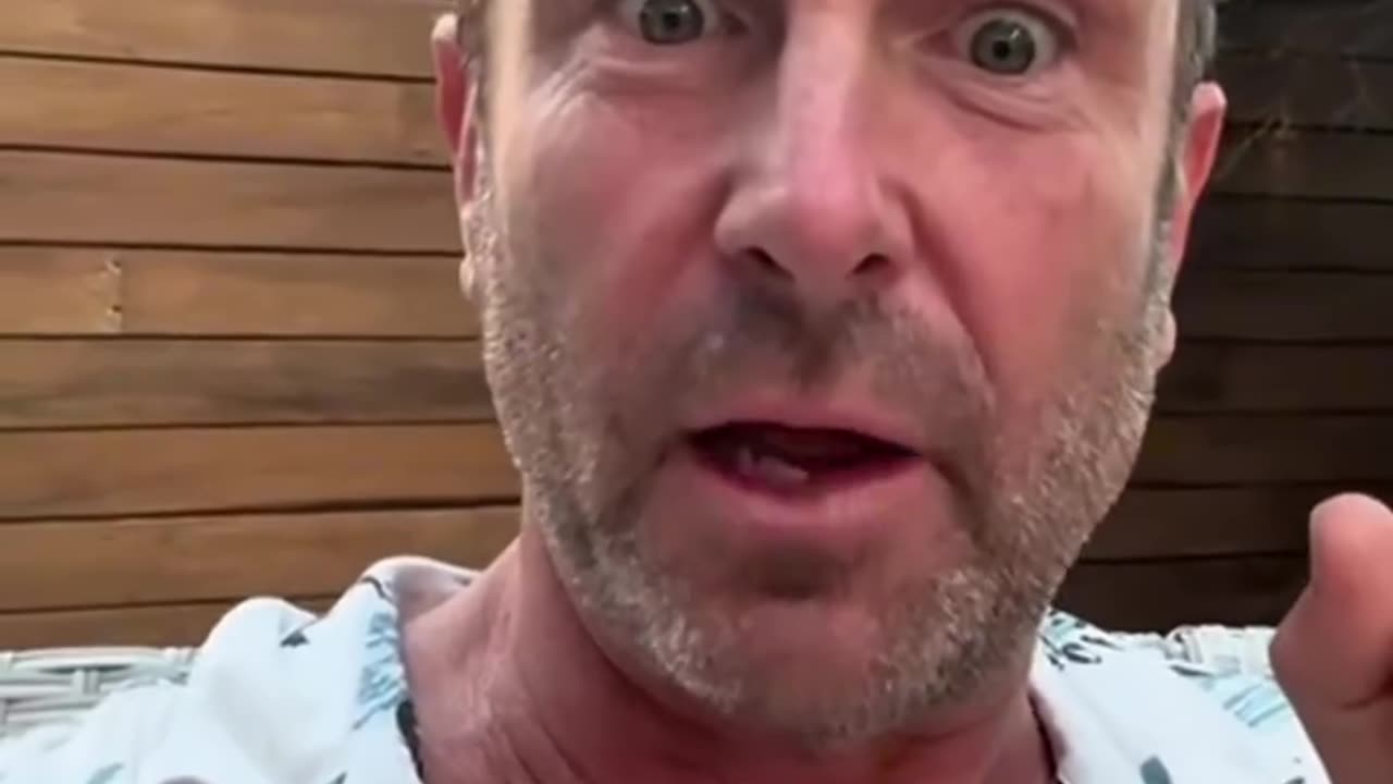 I’m sailing off to Antarctica in a gum boot 😜 | A Stand in the Park & Brady Gunn