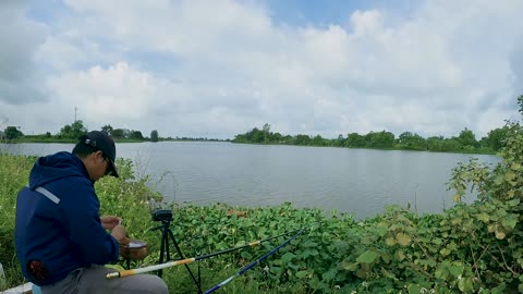 Hecht am Köder Flussfischen pur #Hechtangeln #Flussidylle #Angelglück