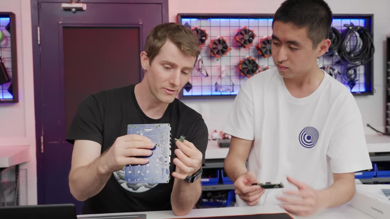 This Kid Built His OWN Laptop From Scratch – What He Made Will Blow Your Mind!