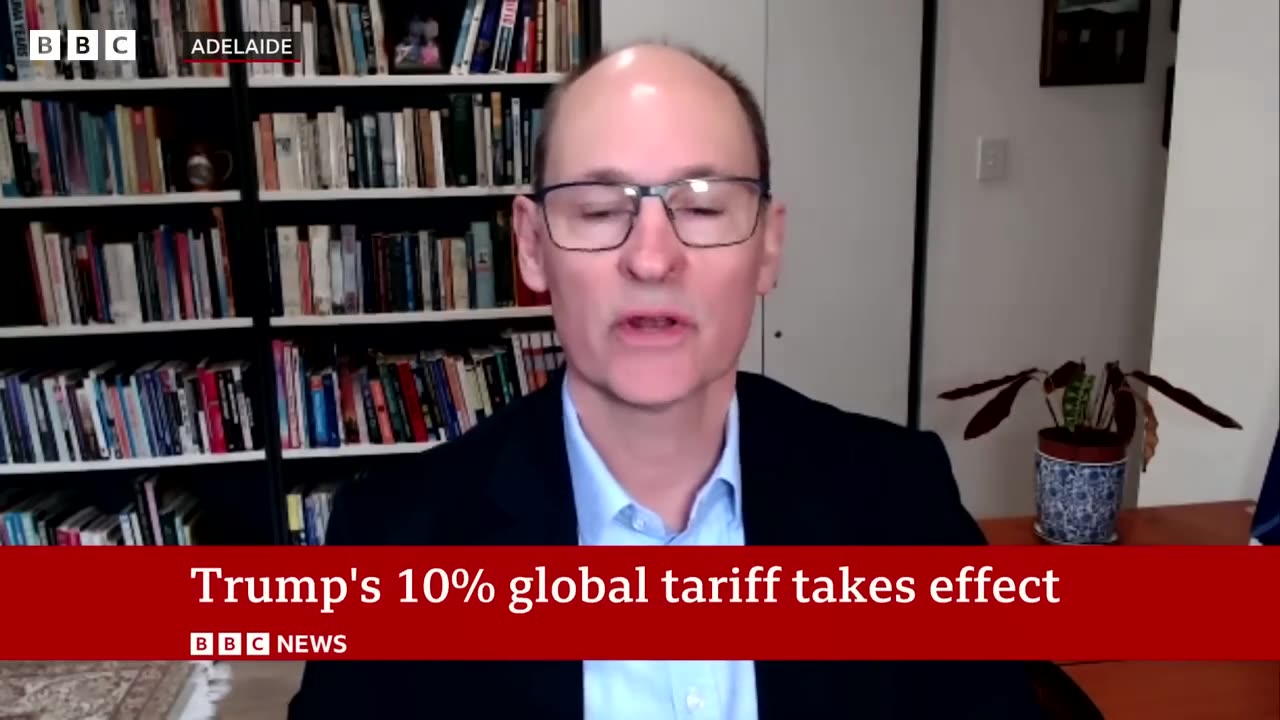 Anti-Trump protests take place across US as tariffs come into force - BBC News