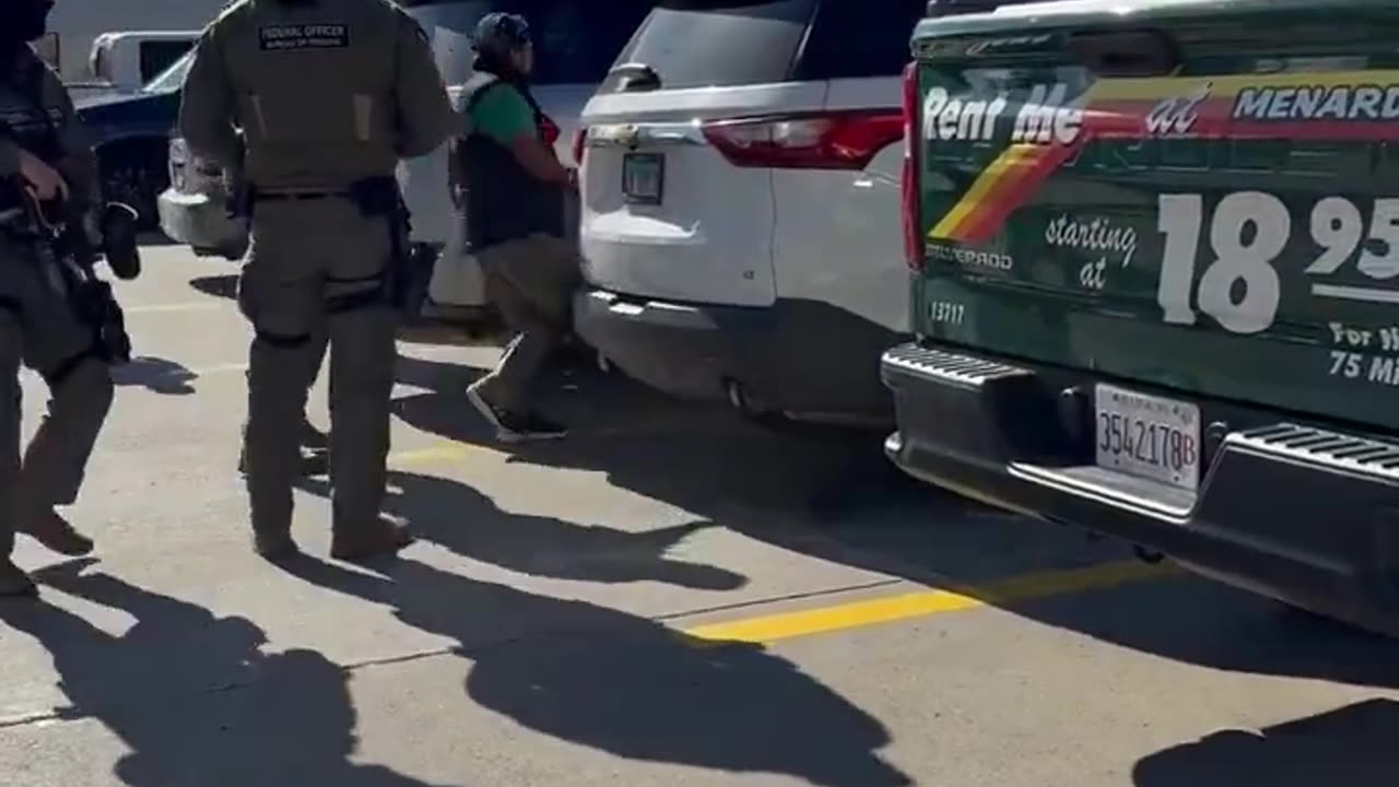 Karen Sidewalk Esq. tells DHS they need a warrant to arrest an illegal alien.