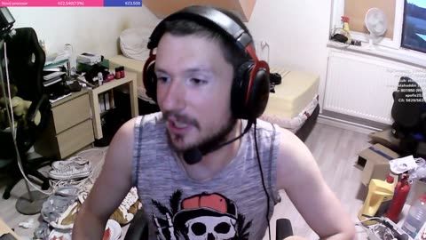 Řekni ahoj! Say hello! Sag hi!