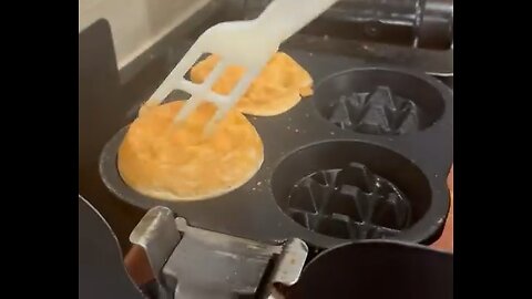 Let’s make small Waffles