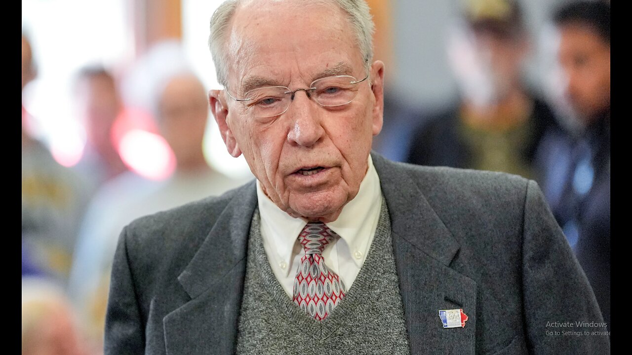 Sen. Grassley to Trump. Put Tougher Sanctions on Russia