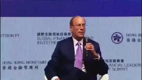 👀 BlackRock boss labels gold and crypto ‘assets of fear’