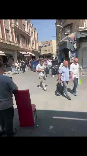 Reporting and documenting the closure of Tehran's bazaar