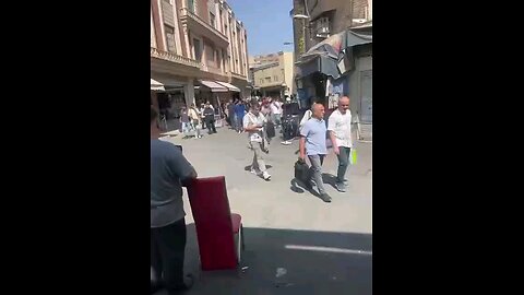 Reporting and documenting the closure of Tehran's bazaar