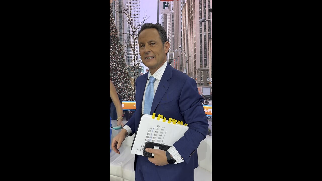 Here are my 6 minutes between Fox & Friends ending and radio starting @lawrencebjones3