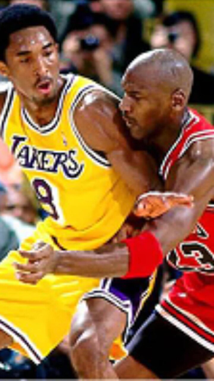 Kobe vs MJ: Who Had the Smoothest Footwork? 🐍👑🐐