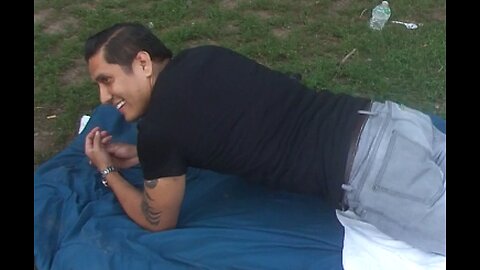 Luodong Massages Suave Mexican Man On The Blanket
