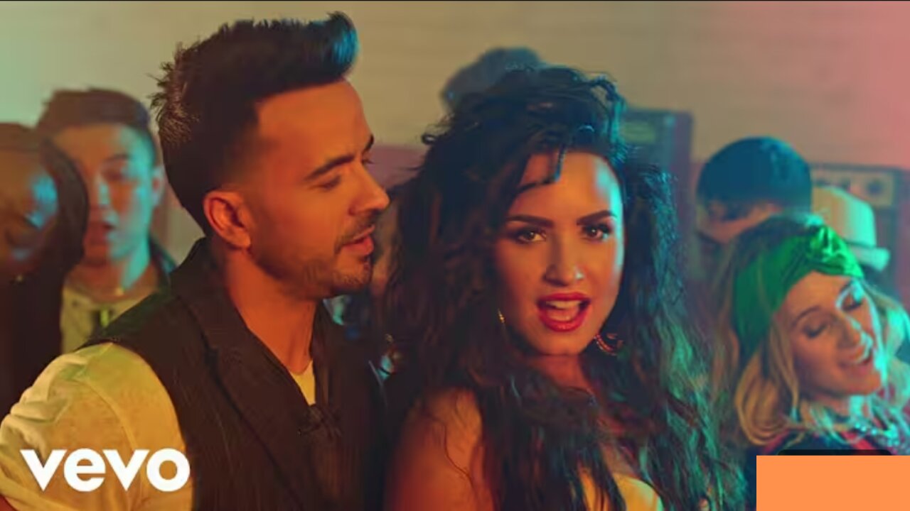Luis Fonsi & Demi Lovato - Échame La Culpa | Official Music Video | Latin Pop Hit