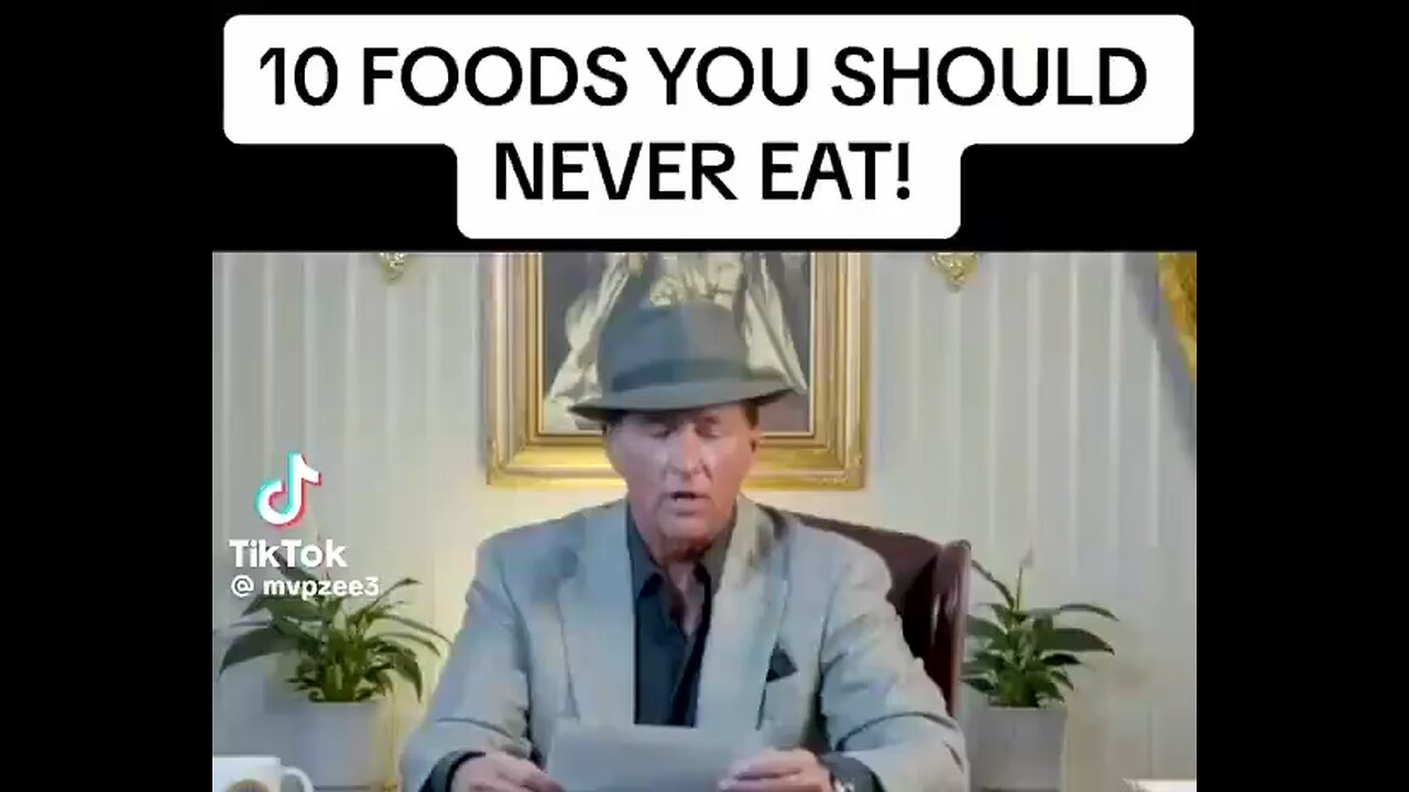 10 FOODS YOU SHOULD NEVER EAT!