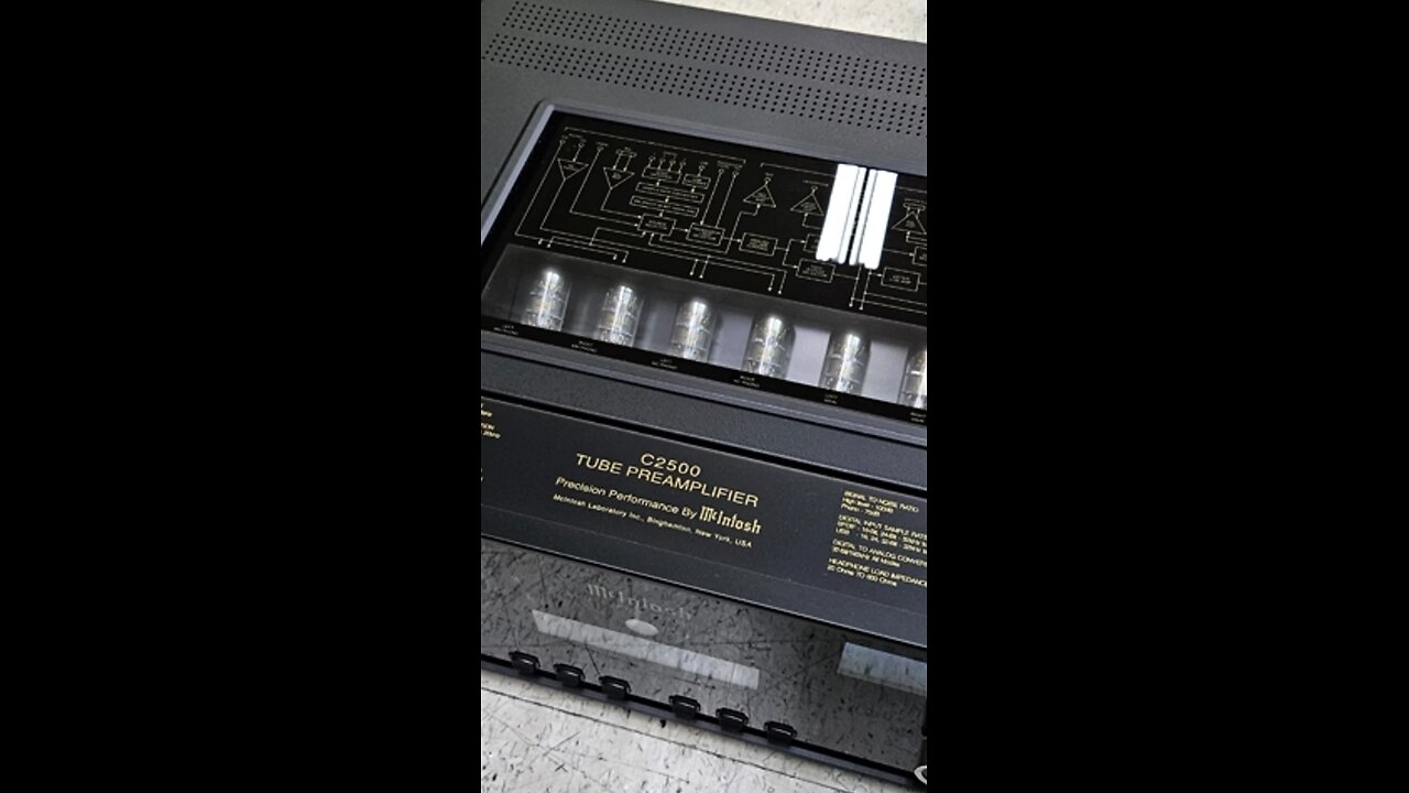 McIntosh C2500 Preamp