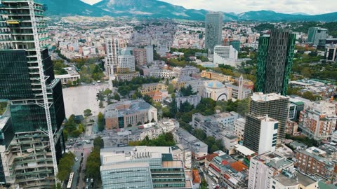 ‘Shtëpi me kredi’/ Ja sa ka shkuar borxhi i qytetarëve shqiptarë këtë vit