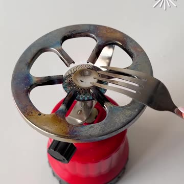 A fresh-smelling bathroom has never been this easy!