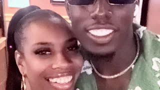 Jamal Roberts Returns to Applebee’s in Sweet Moment with Loyal Fan Andria Osborne - WorldEye