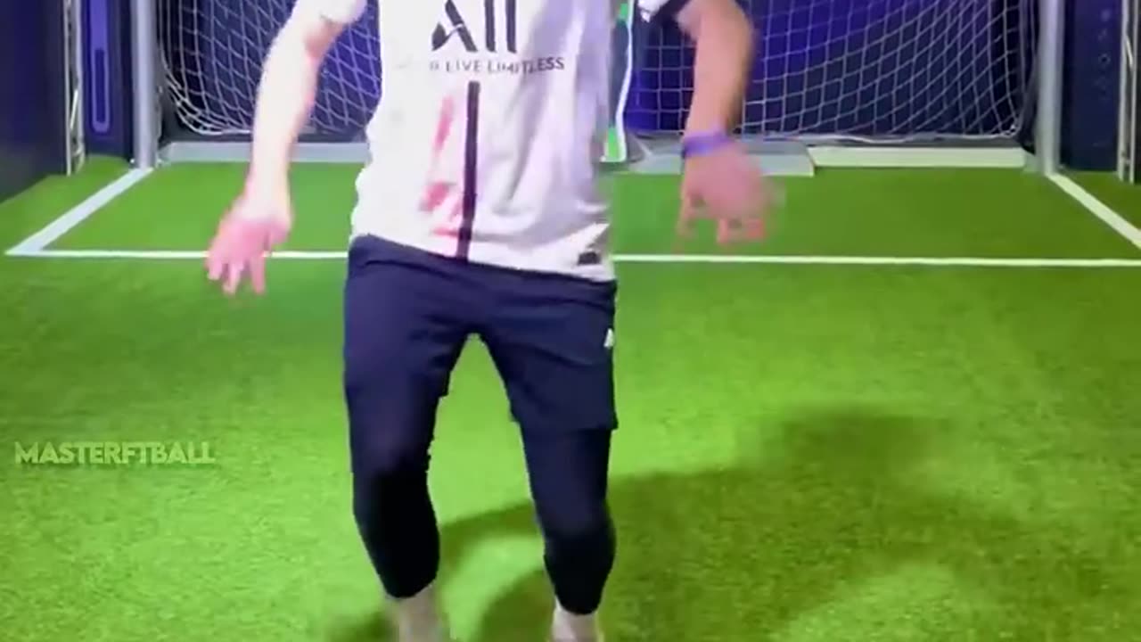 Other Players vs Robot + Him ☠️