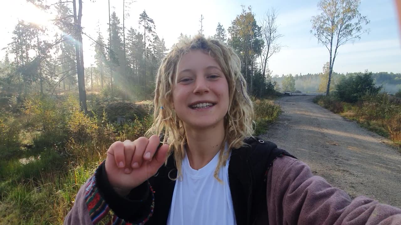 Freedom!😁(dreadlocks, bras, make-up)