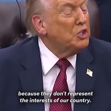 Donald Trump roast the *ish out of Ilhan Omar 🤣