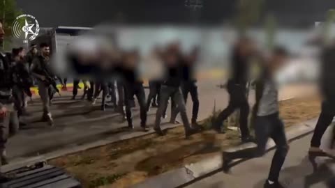 Large Numbers of Arab Men Being Rounded Up by IDF in Near Umm al-Fahm Beil