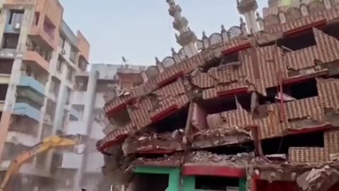 ভার'তে ঐতিহ্যবাহী আল ফালাহ মসজিদকে মাটির সাথে মিশিয়ে দিল হি'ন্দু*ত্ববাদী প্র'সা'শন!