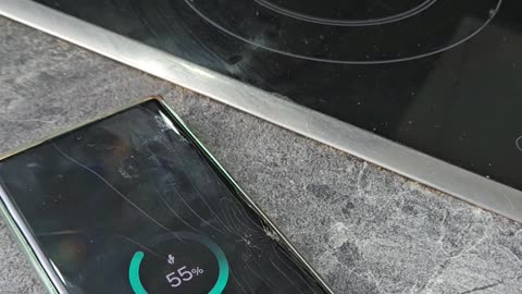 Range Hood Seems to Charge Phone