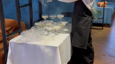 Champagne Pyramid Fail
