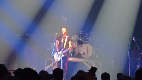 Adam Gontier - Rooster (Alice in Chains cover), Canadian Tire Centre 22_06_25