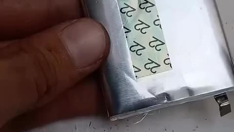 Opening a lithium battery