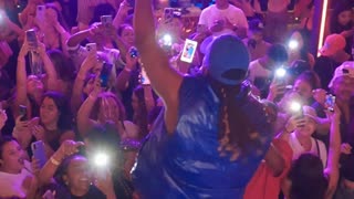 Jader Tremendo arrasa Europa: una gira que no se detiene y dos fechas agotadas