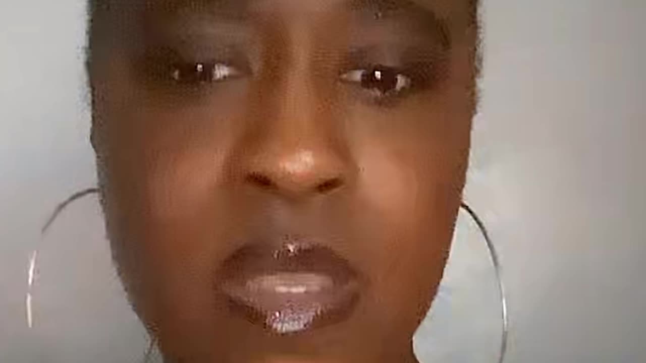 Momma Ace disown Ace plans to throw out his snake