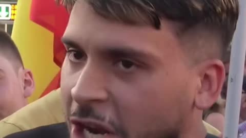 Venezolano advierte a españoles sobre el socialismo