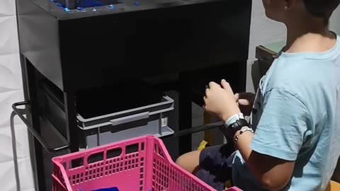Precious Plastic recycling