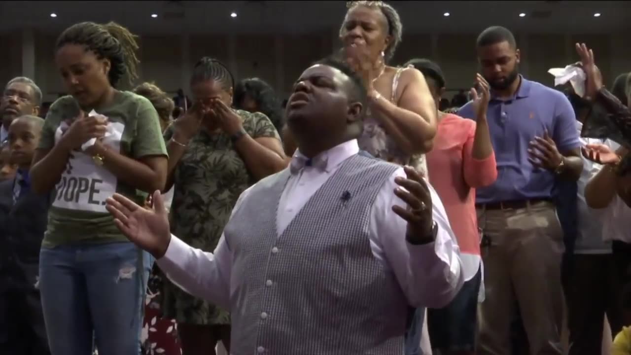 🔥 Holy Ghost INTERRUPTS SERMON!!!! Bishop Dale Bronner