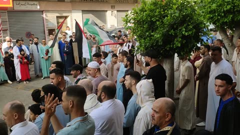 عيدنا فلسطيني وقفة تضامنية مع الشعب الفلسطيني من مسجد التوبة بني مكادة بعد صلاة العيد07 06 2025