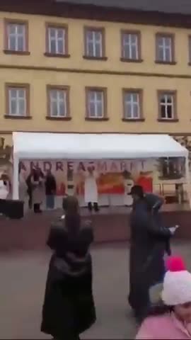 Muslims ruin a Christmas market in Germany by blasting loudspeakers Islamic chants