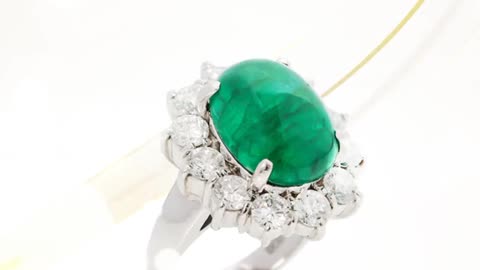 Emerald ring - diamond rings