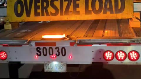 KEEP YOUR STUFF YOURS #reallifetruckers #truckinlifestyle #reallifetrucker #truckdrivingjobs #truck
