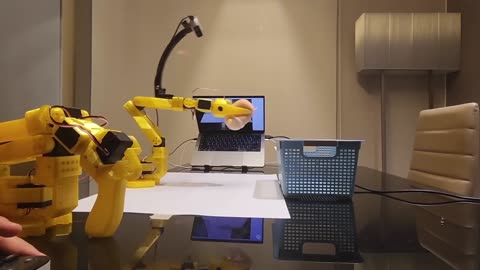 Boston Dynamics Just Dropped a NEW ATLAS That Actually Thinks