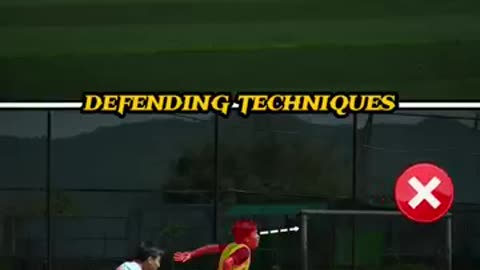 Trending: How to DEFEND THE BALL ⚽️.#football #footballskills #soccer #defending