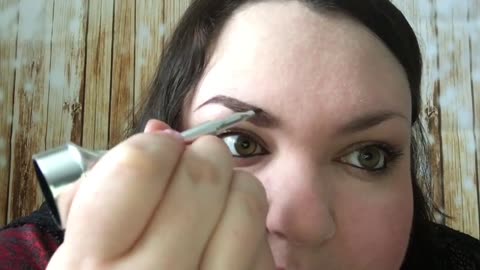 FB_2017_01_29_Bomb or Bust? | Benefit Cosmetics Ka-Brow!