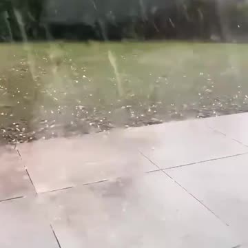Thunderstorms in London, UK today!