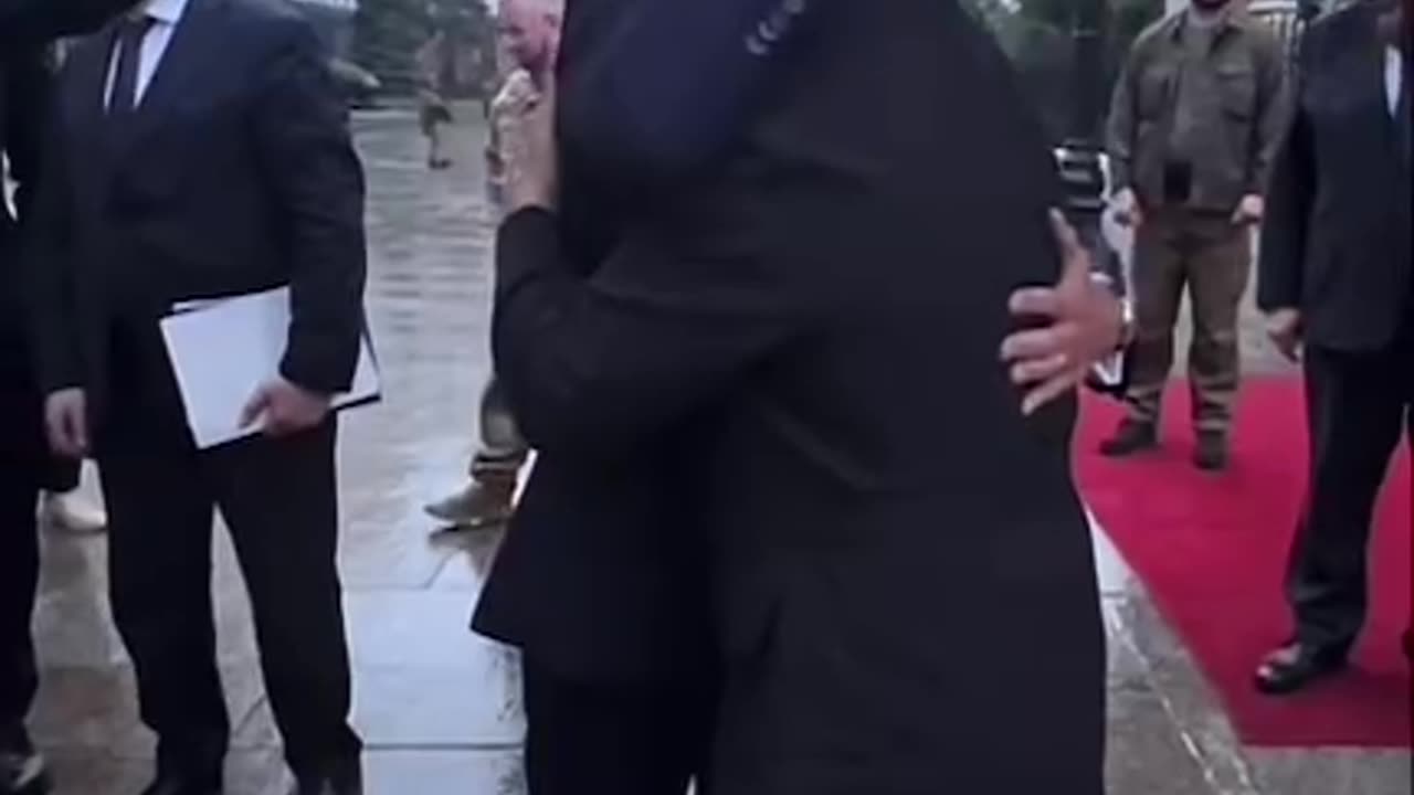 Voi due dovete prendere una stanza insieme