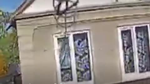 Elderly Couple Directing Ukrainian Drones Towards Russian Infiltraters in Pokrovsk