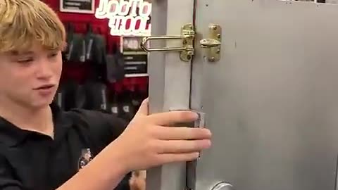 🤯✨ Firefighter Swipe Tool Demonstration – Open Doors Instantly! | FeedMyCuriosity