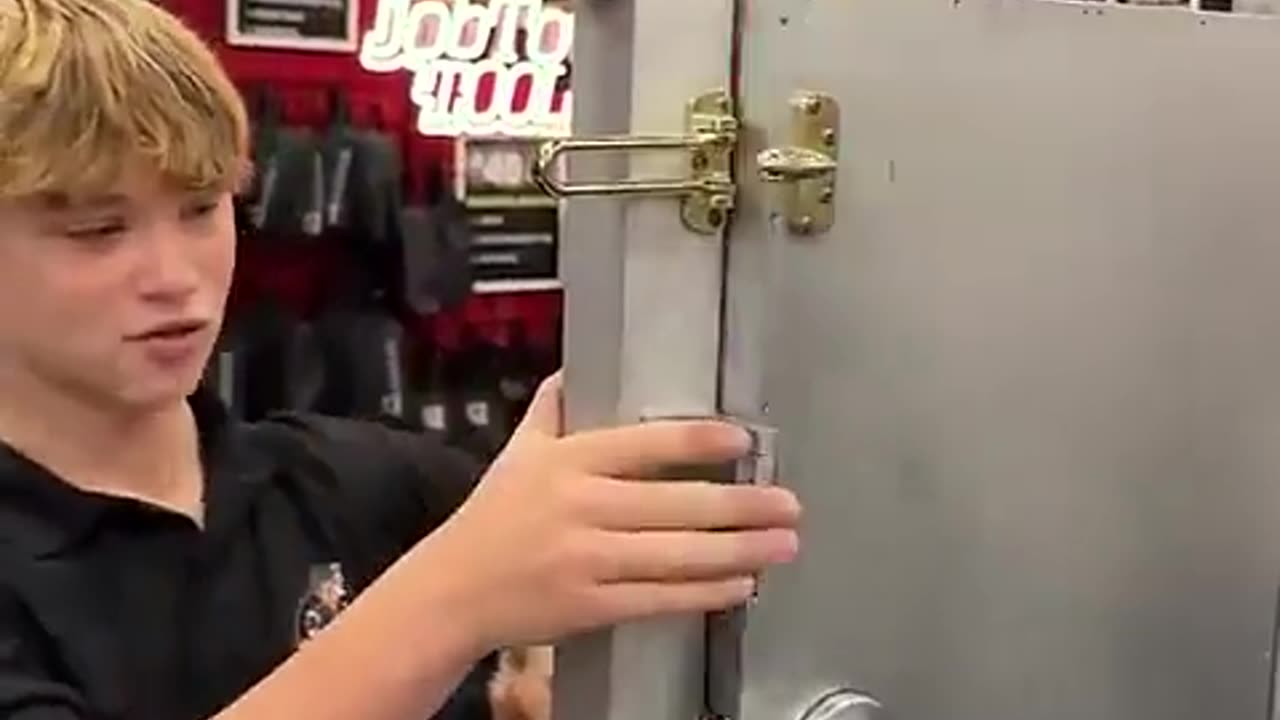 🤯✨ Firefighter Swipe Tool Demonstration – Open Doors Instantly! | FeedMyCuriosity