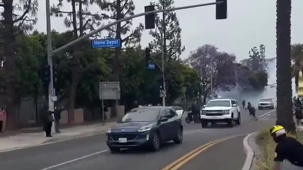 Vehicles are being damaged by throwing stones