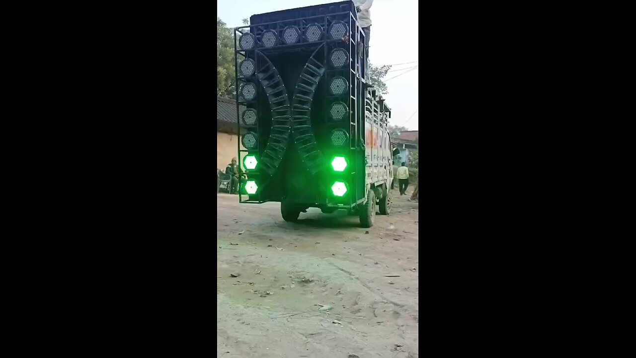 Agra se kahkar ghaghra Manga